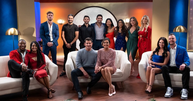 The cast of Love is Blind season 4 posing for the reunion.
