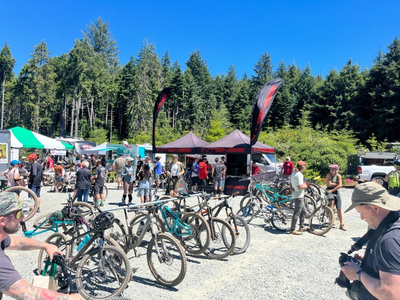 A picture showing people gathering at a mountain bike event