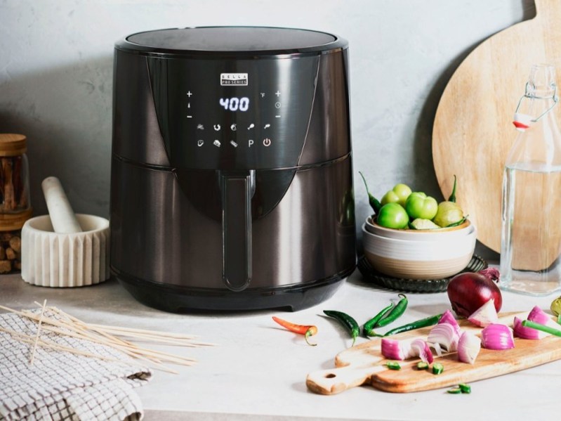 This top-rated air fryer is discounted from $140 to $90 - The Manual