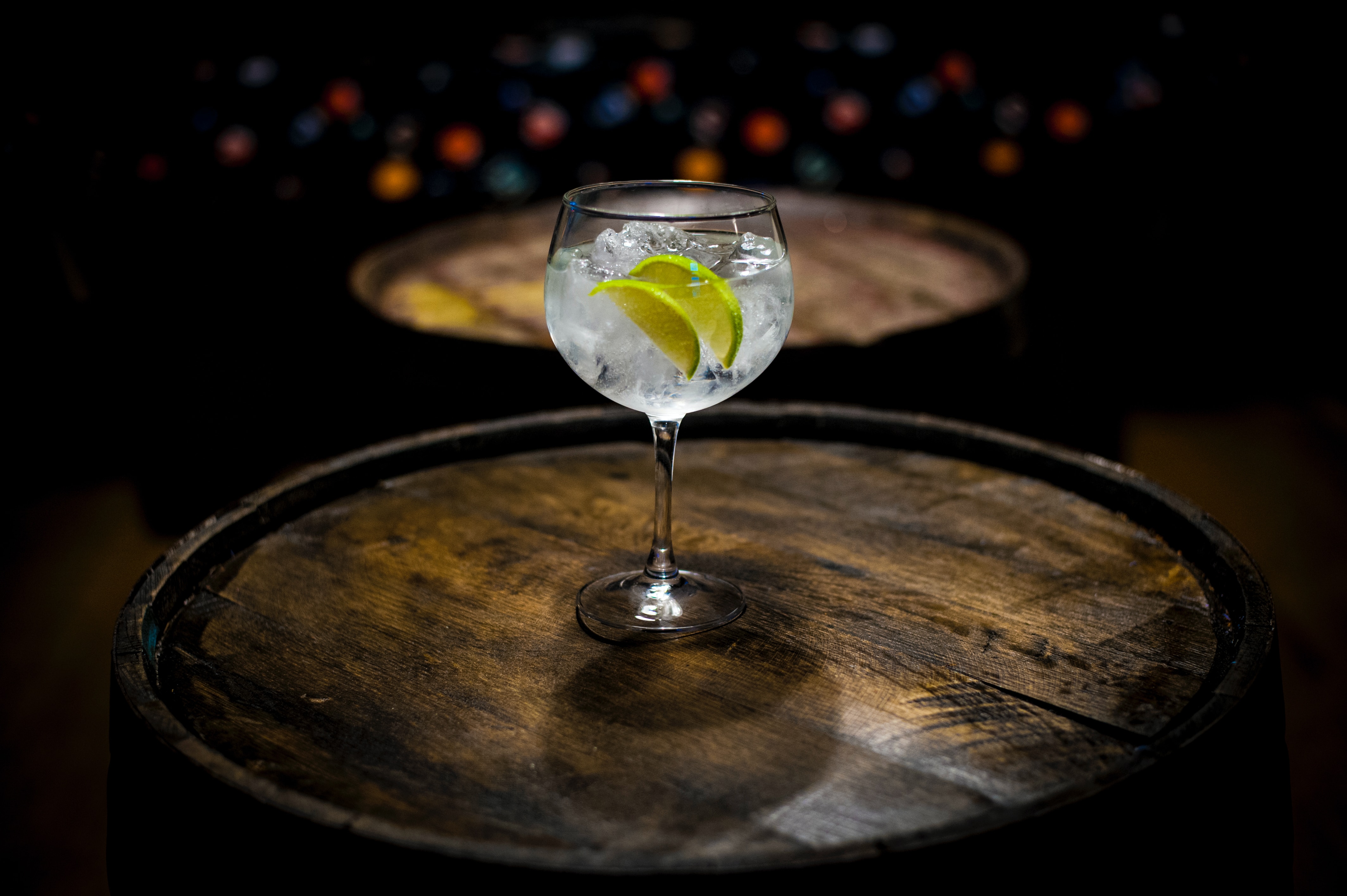 Wine , Beverage & Mixology: Gin