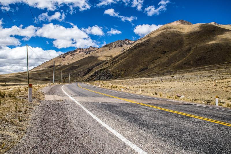 A stretch of isolated highway near roswell new mexico