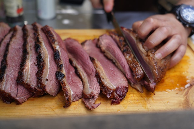 Cutting a brisket