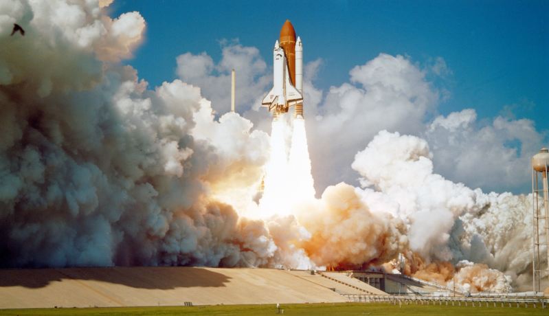 Space Shuttle Challenger launching from Launchpad 39.