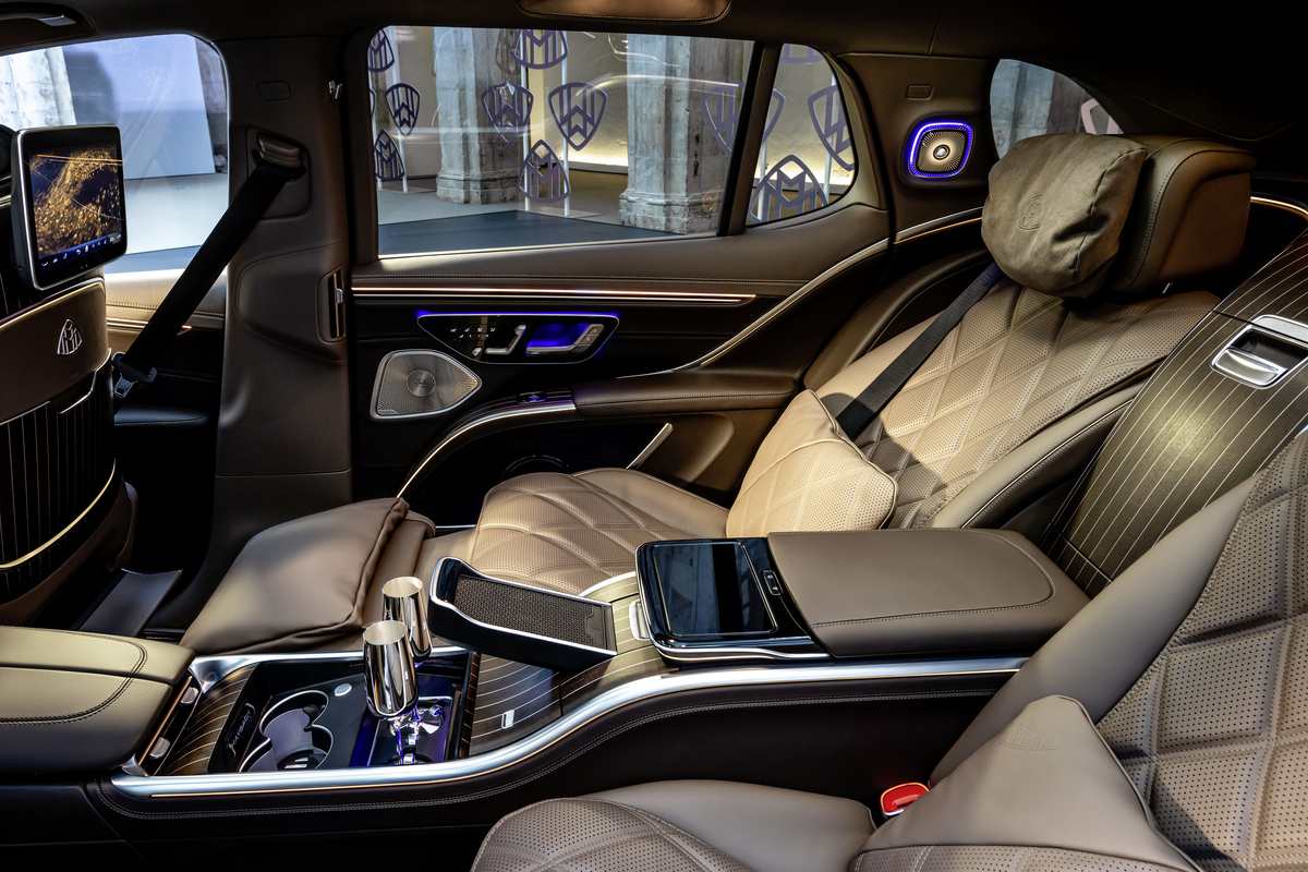 Mercedes Maybach EQS 680 SUV from the inside