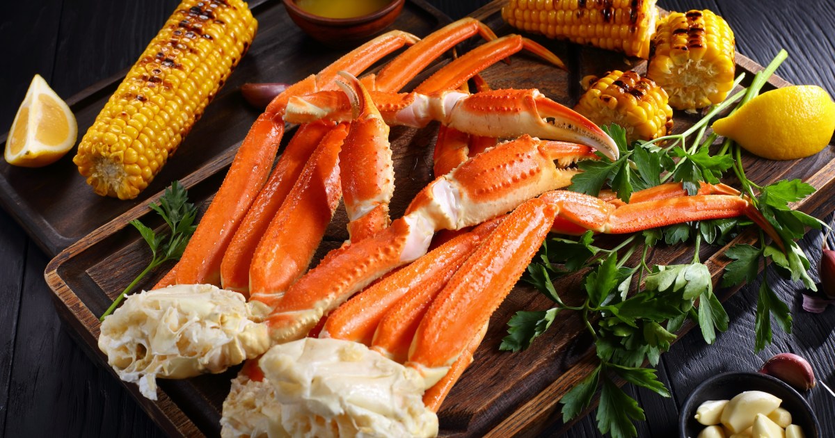 How to eat crab: An expert guide - The Manual