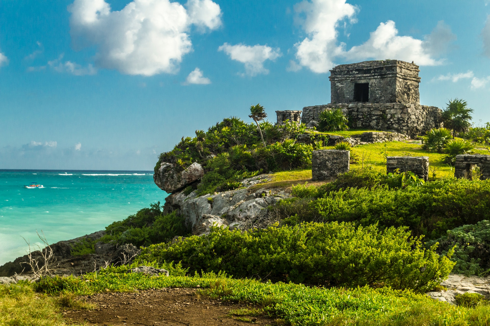 A picturesque beach and Mayan ruins in Tulum, Mexico