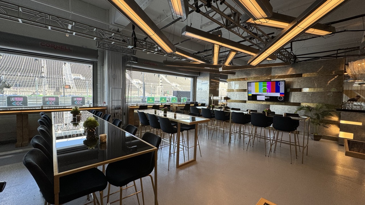 F1 Las Vegas Grand Prix - Pit Lane restaurant experience