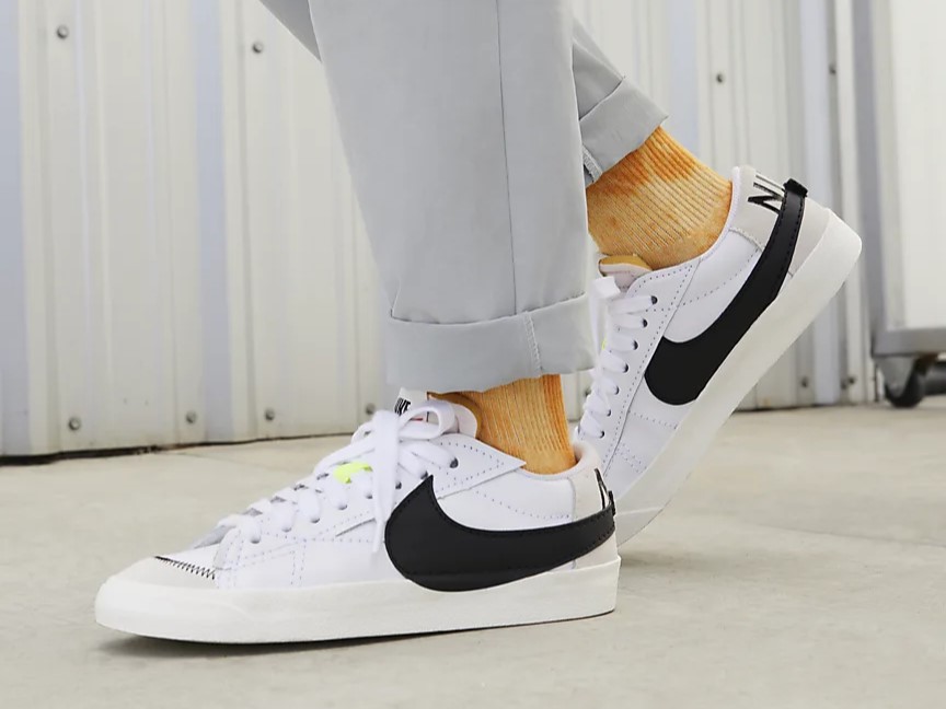 Nike Blazer Low 77 Jumbo men's shoes being worn