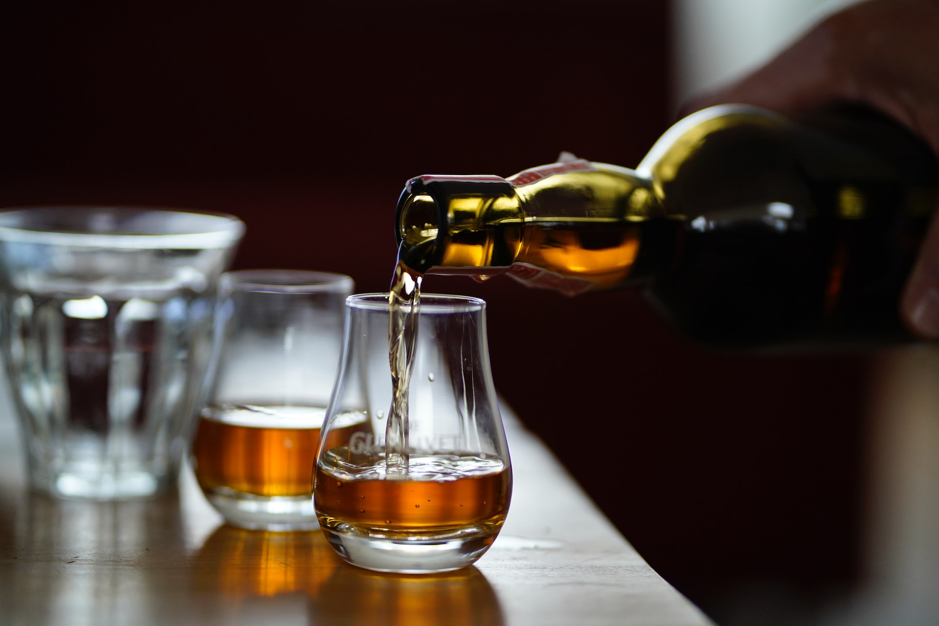 Whisky pour