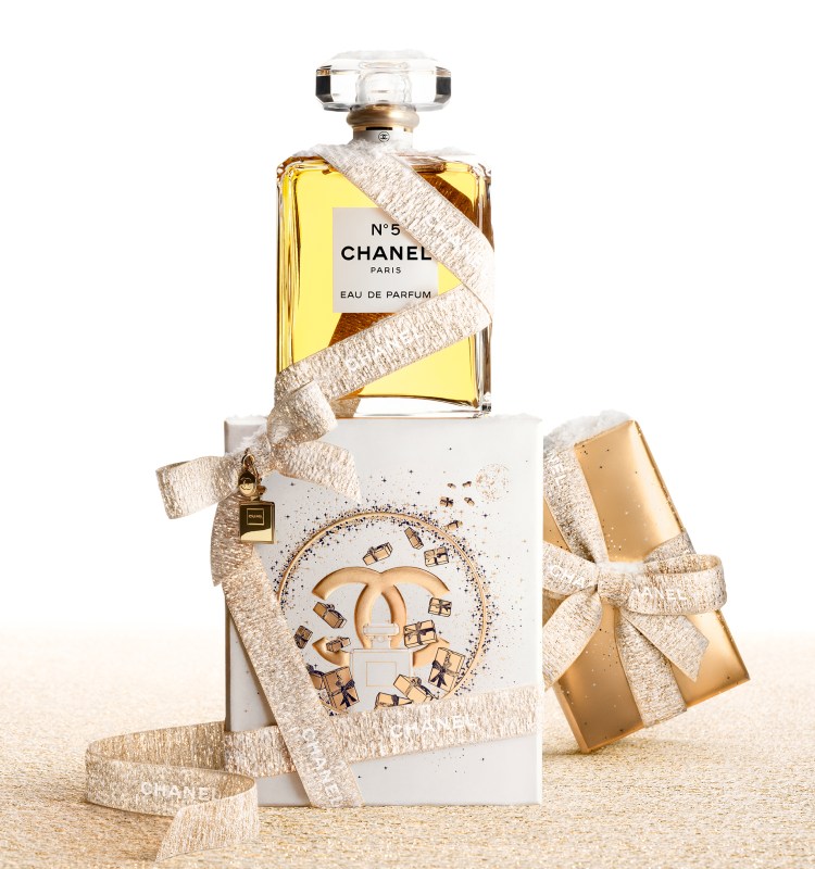 CHANEL gift wrapped fragrances