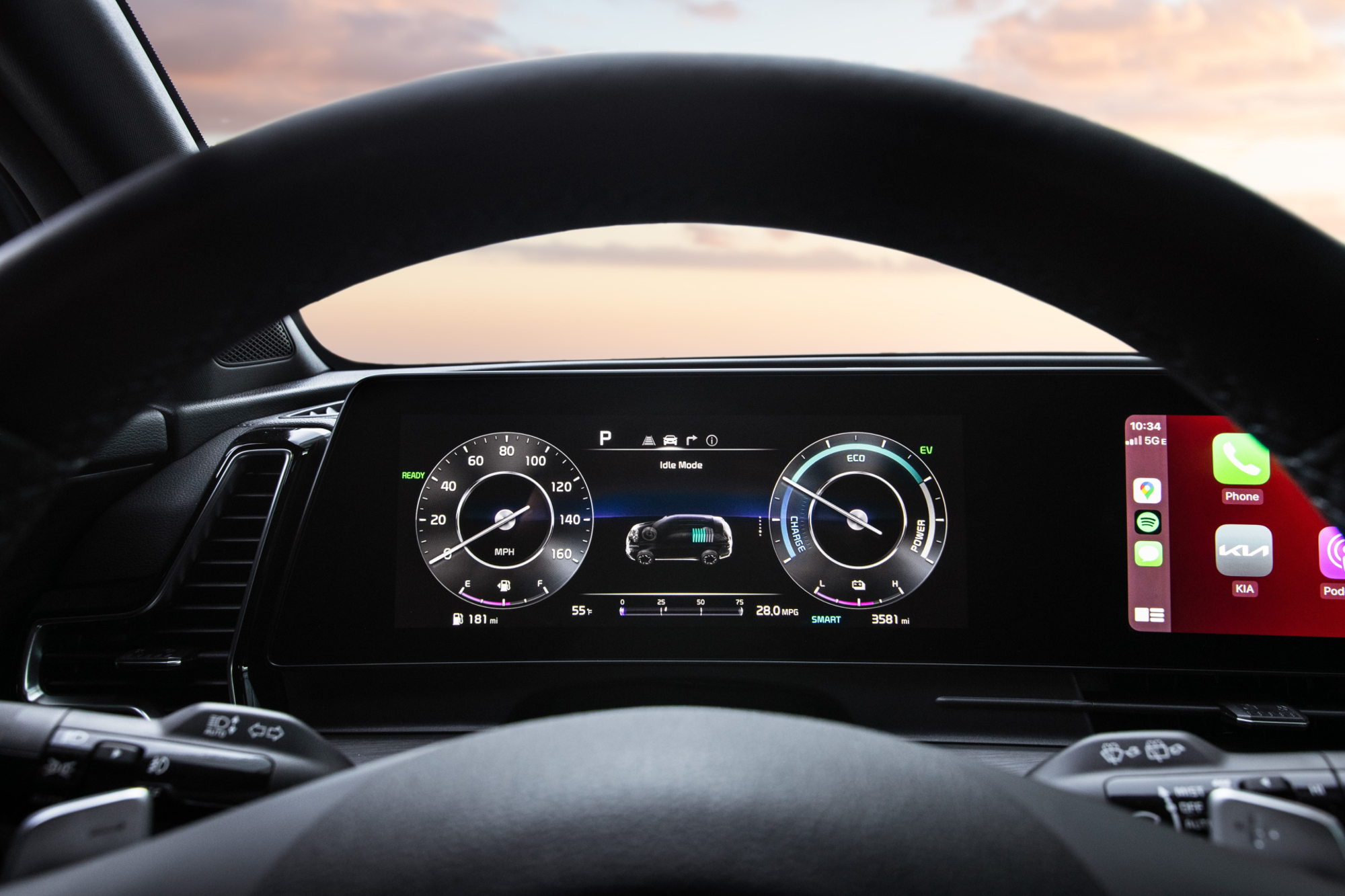 2024 Kia Sportage PHEV dashboard dr.