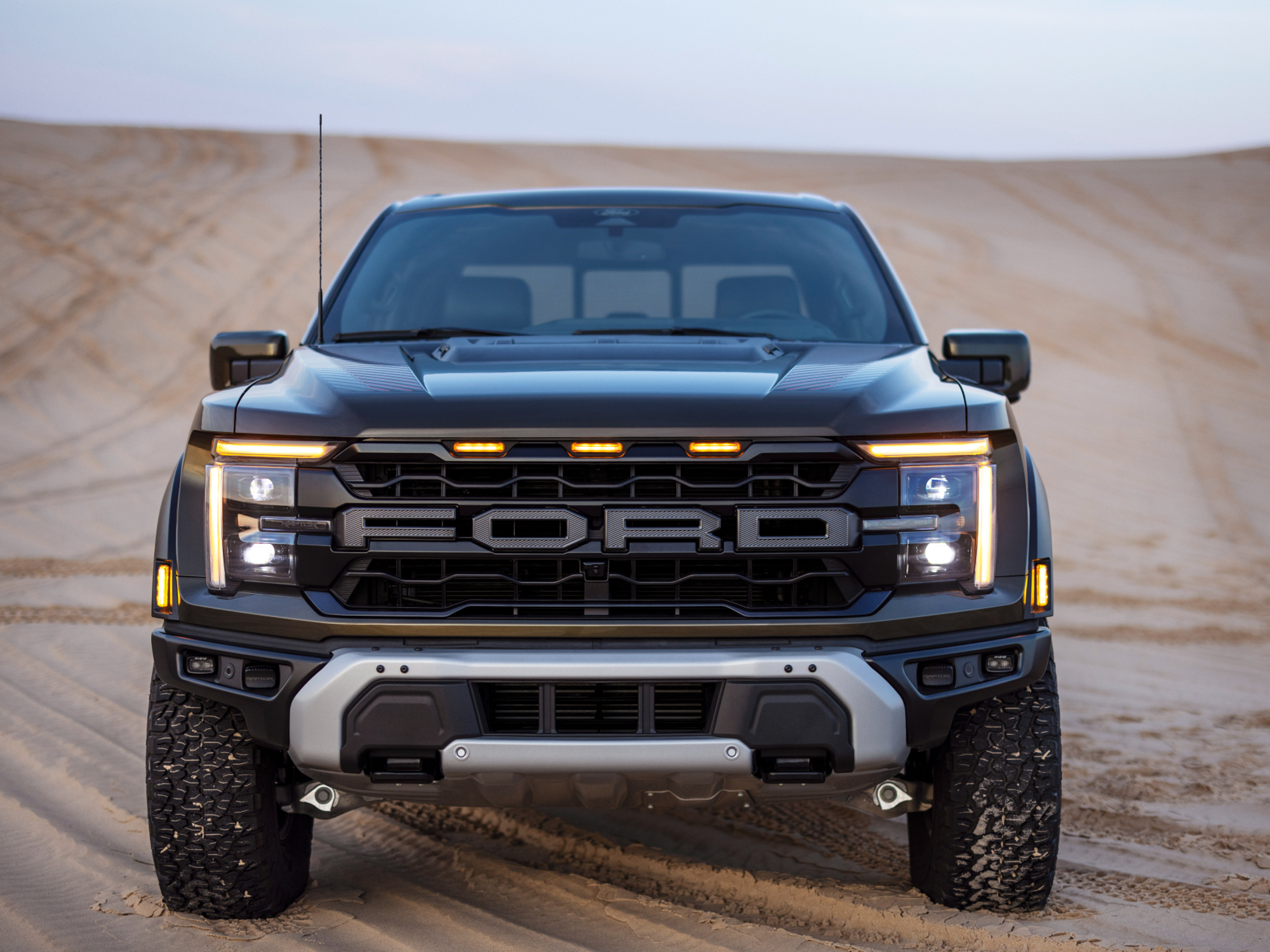 2024 Ford F150 Raptor R has a whopping 720 horsepower and 640 lbft of
