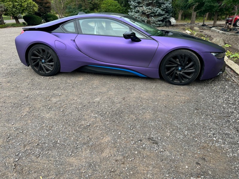 BMW i8