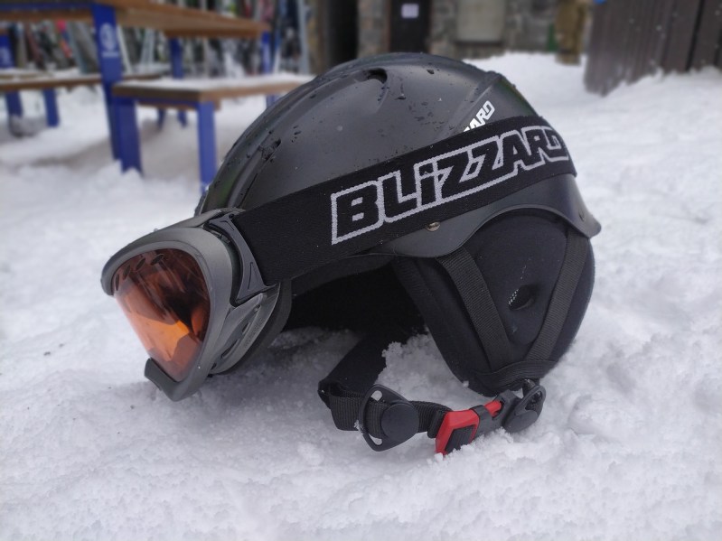 Ski helmet on the ground