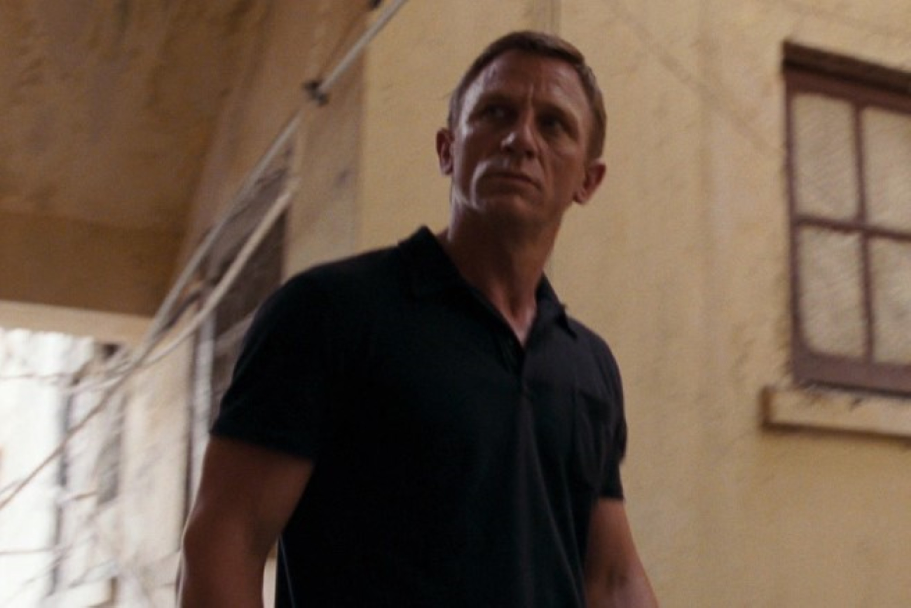 James Bond in polo
