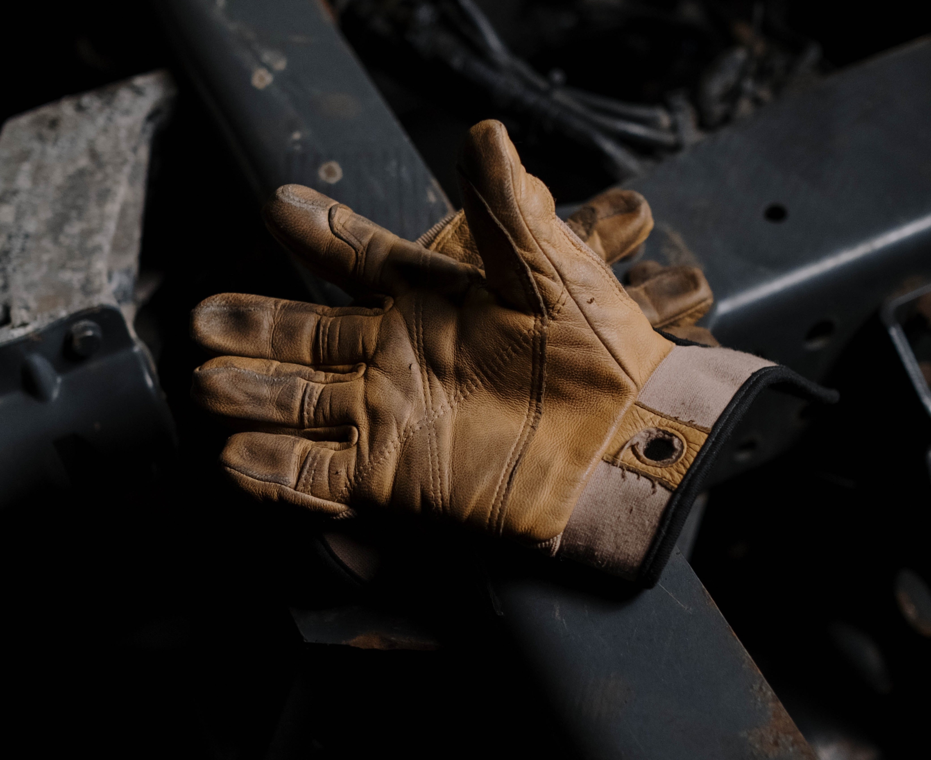 Leather work gloves