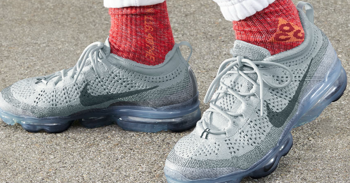 Nike on sale vapormax r