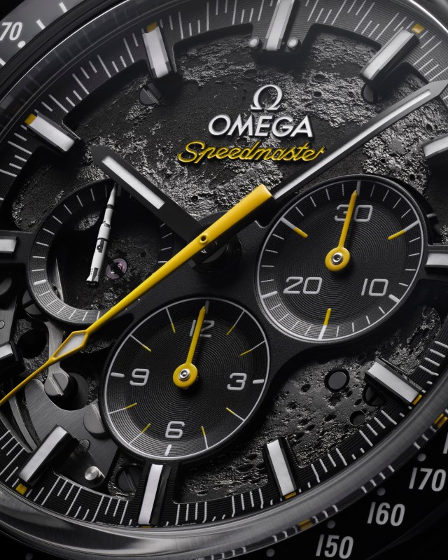 Omega Speedmaster Dark Side of the Moon Apollo 8 face