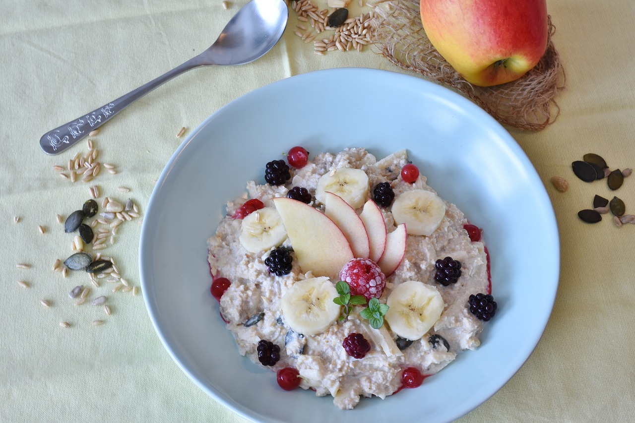 Oatmeal with fruit