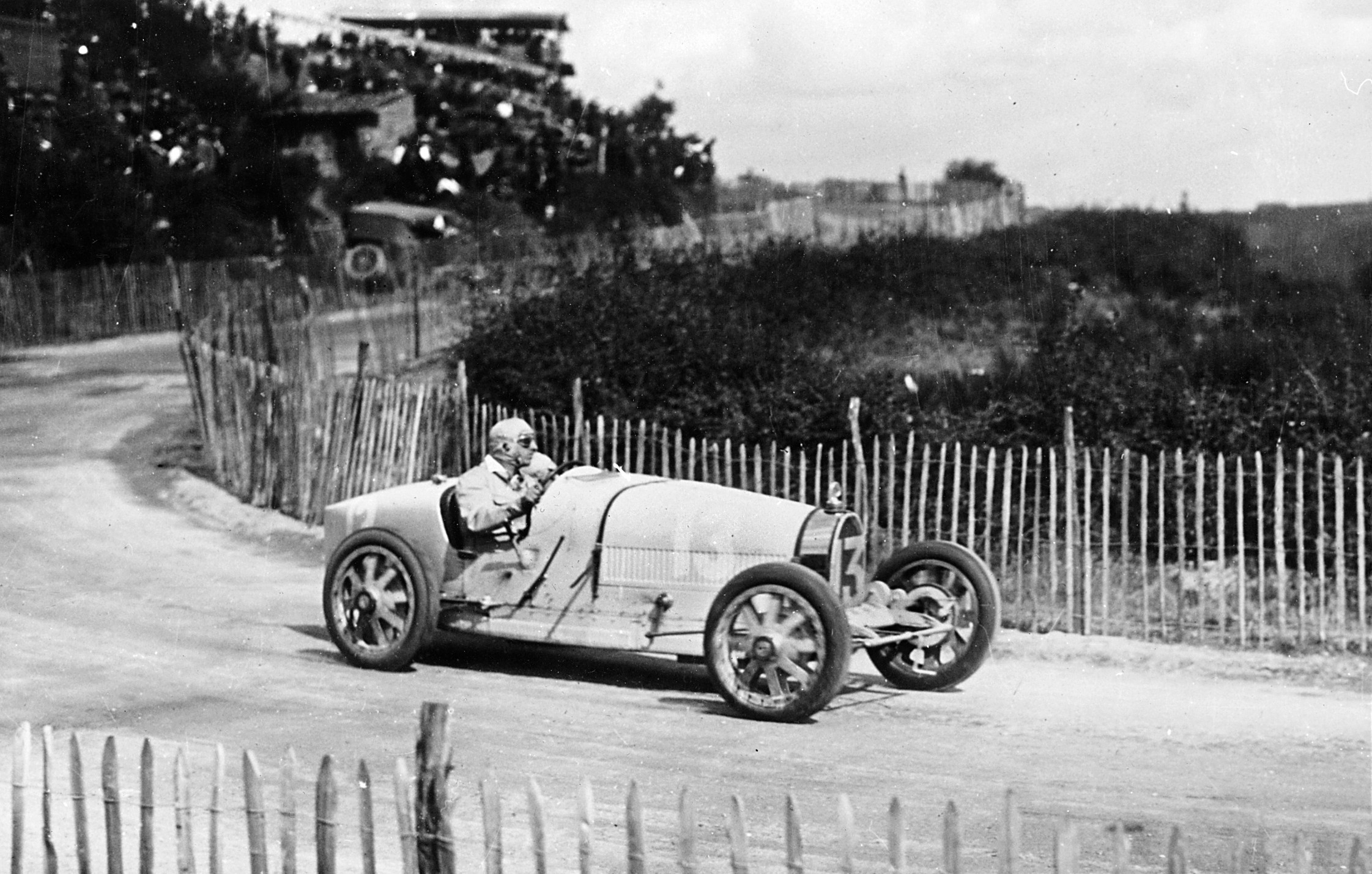 Ernest Friderich during the 1924 Grand Prix, at the wheel of a Type 35.