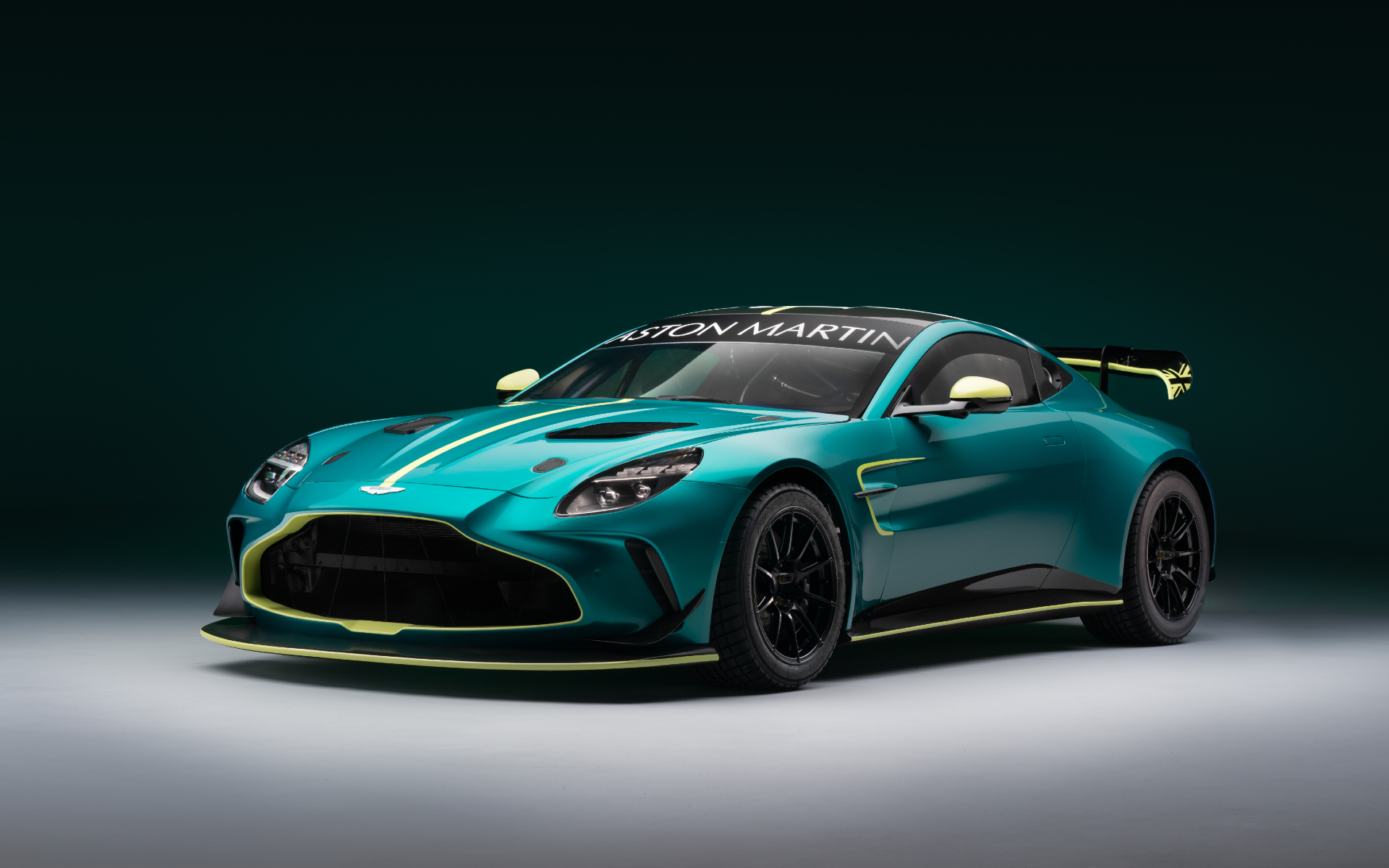 The Aston Martin Vantage GT4