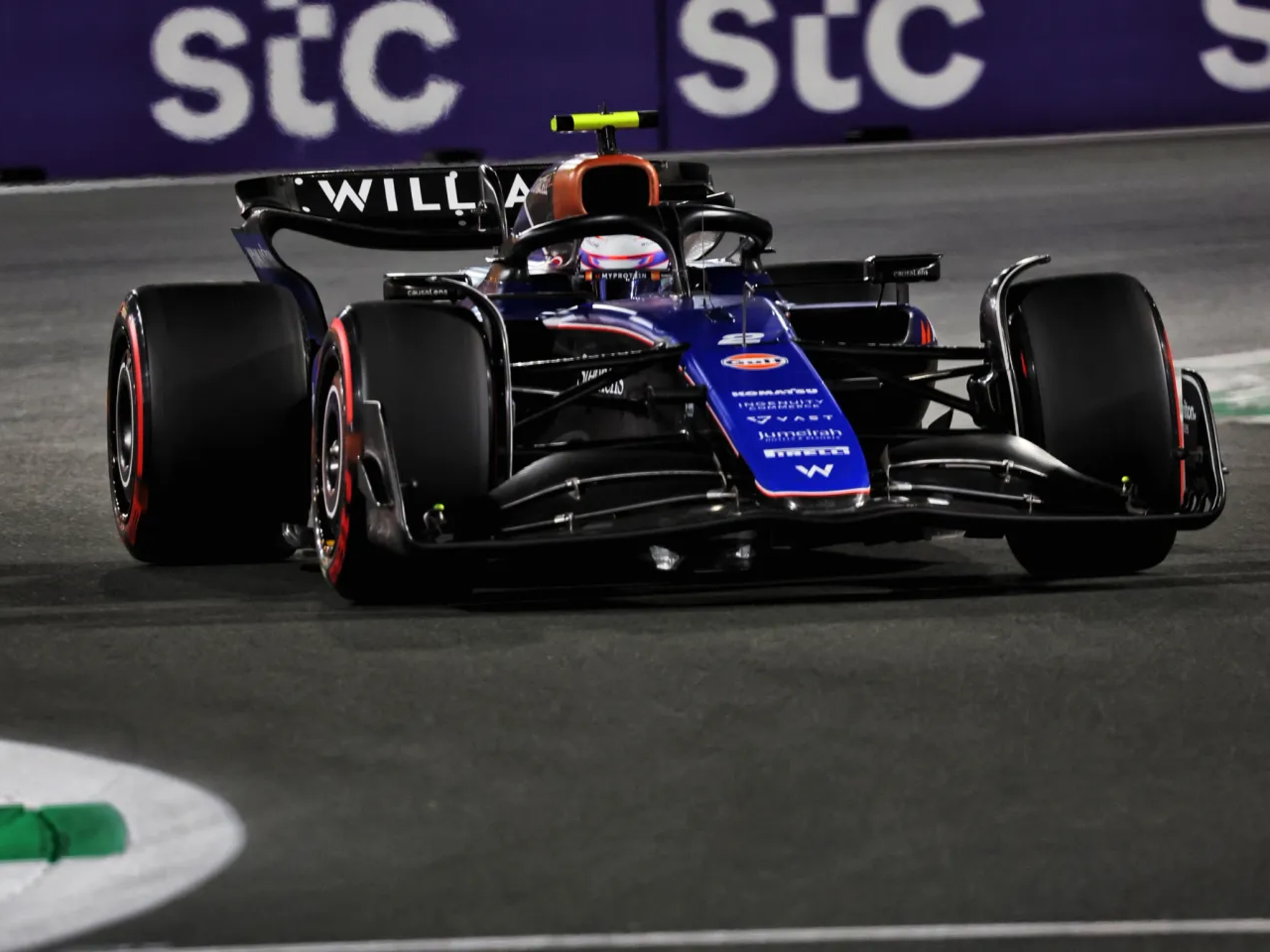 Williams Formula 1 team F1 race car en la pista.