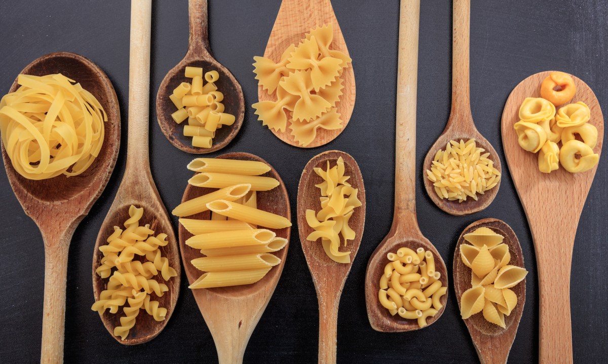 Various dried pastas