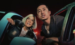 Ali Wong and Steven Yeun in Beef.