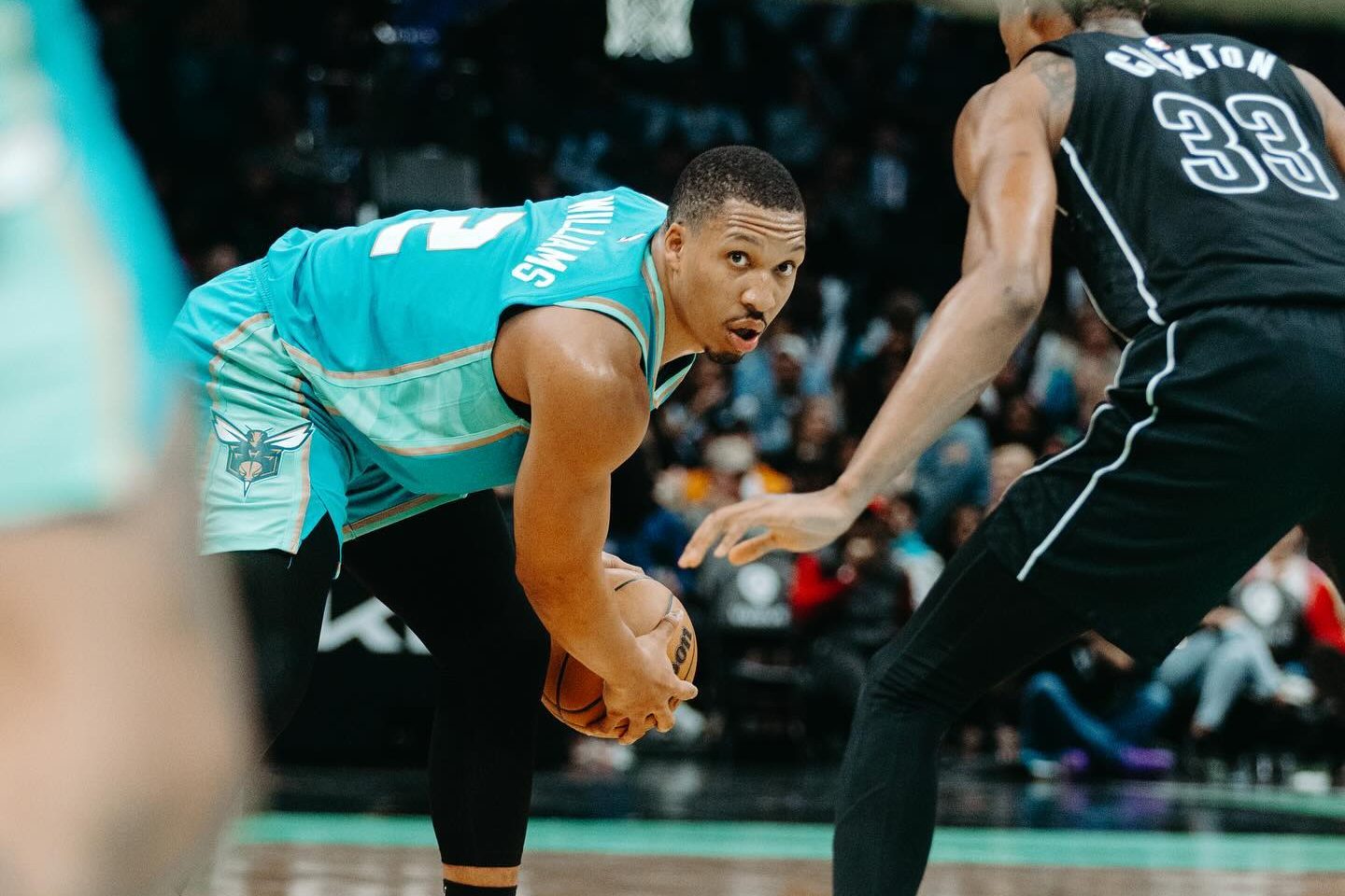 Grant Williams playing basketball