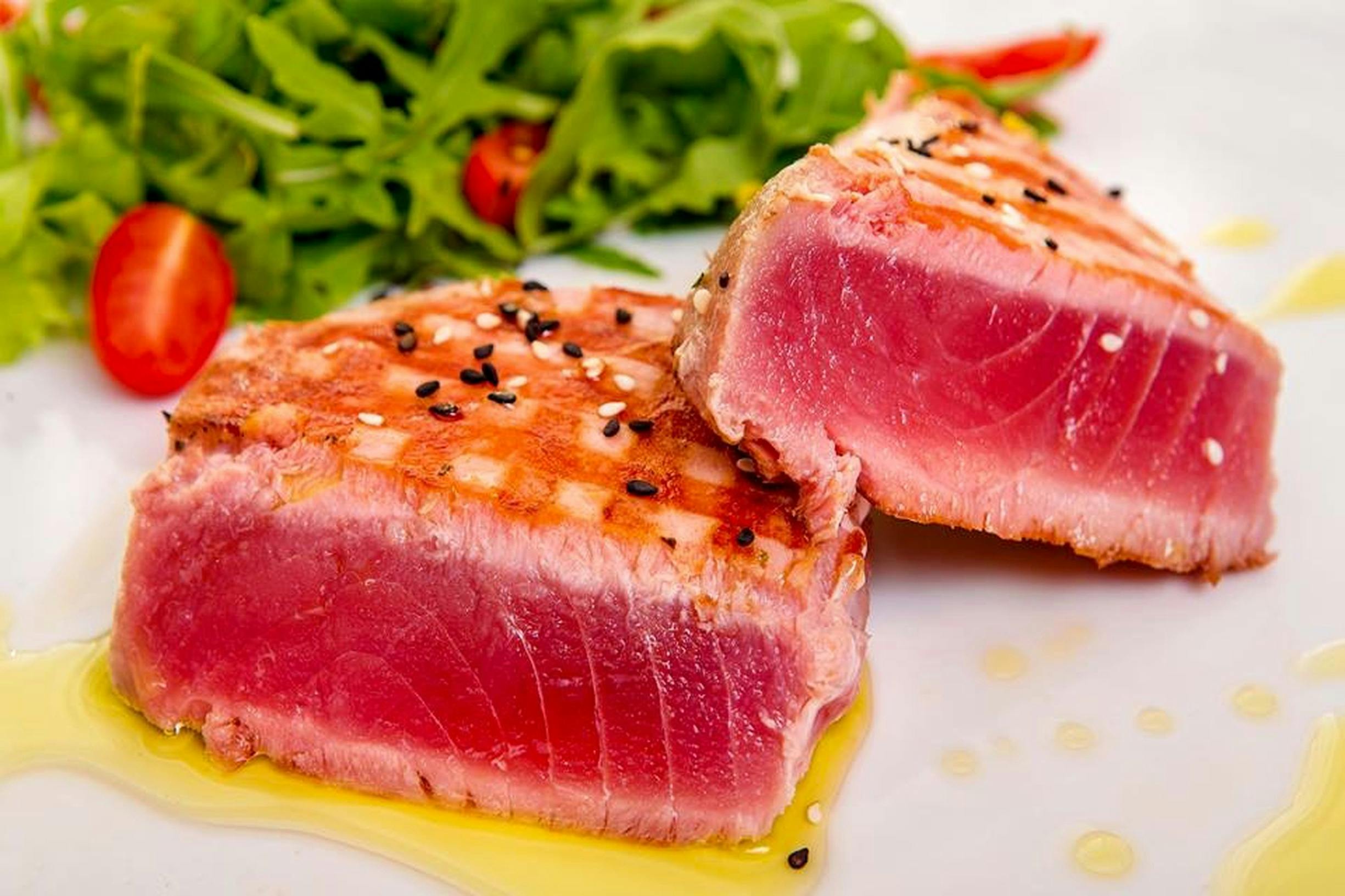 Tuna steak