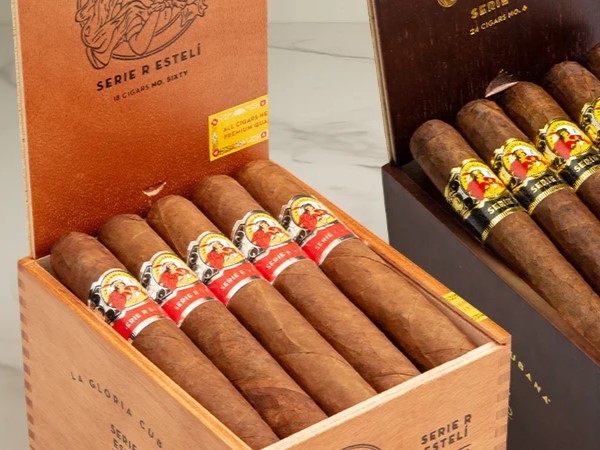 La Gloria Cubana boxes from JR Cigars