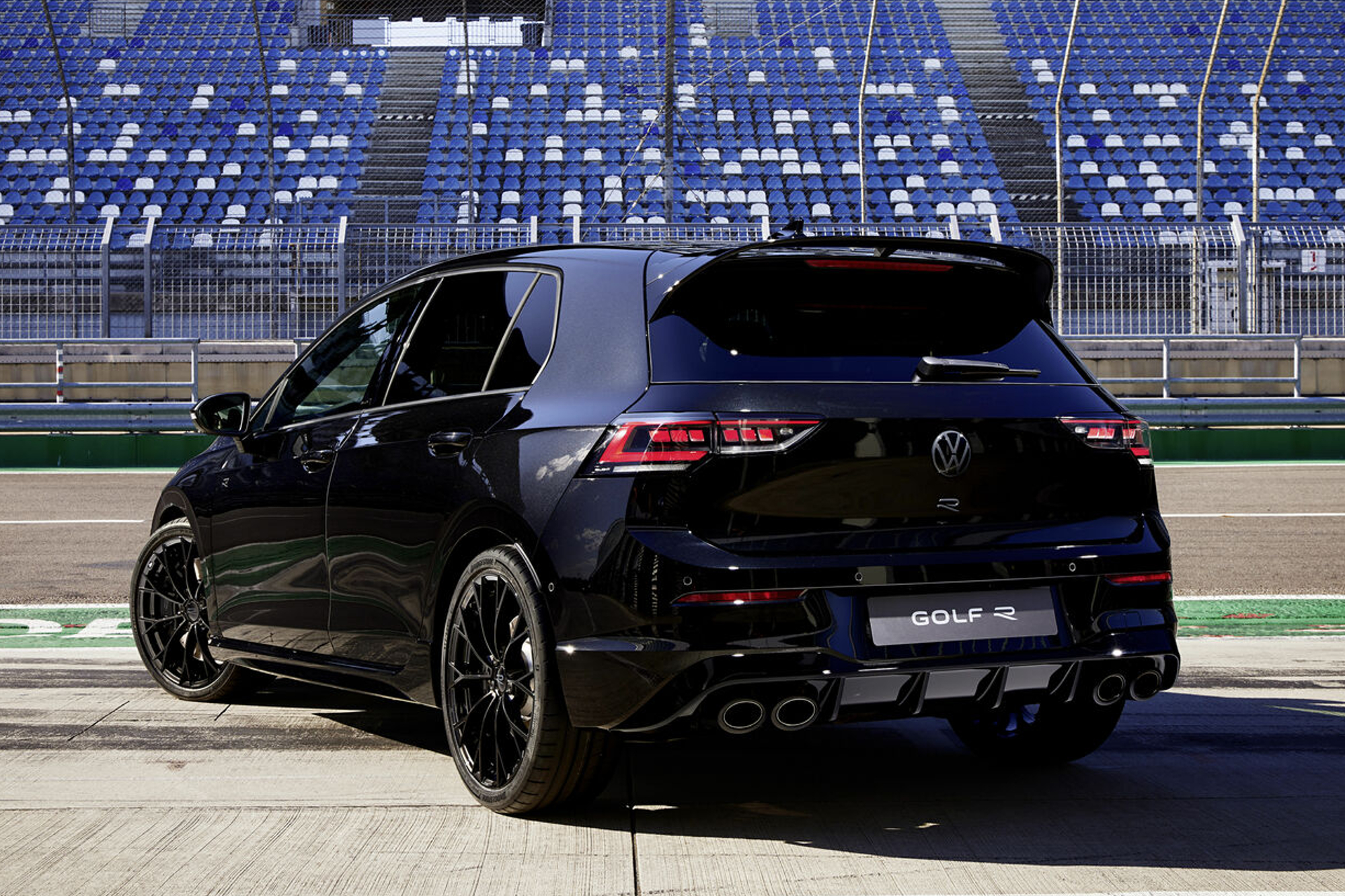 2025 vw Golf R Black Edition.