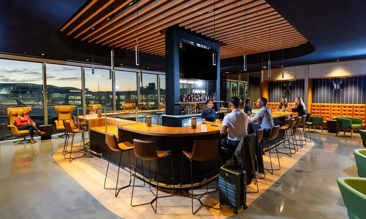 New Alaska Airlines SFO lounge