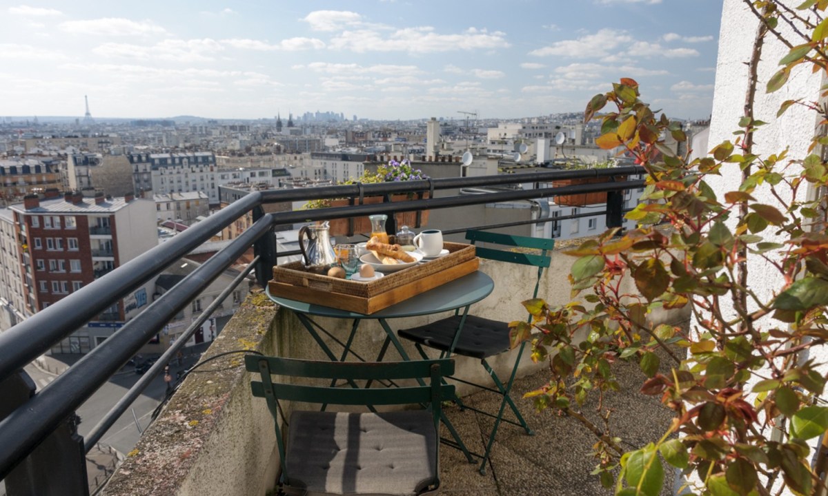 Paris apartment airbnb panoramic view