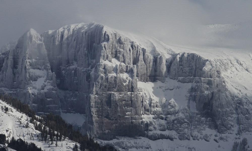West ridge of Amphitheater Mountain at Yellowstone National Park in the winter