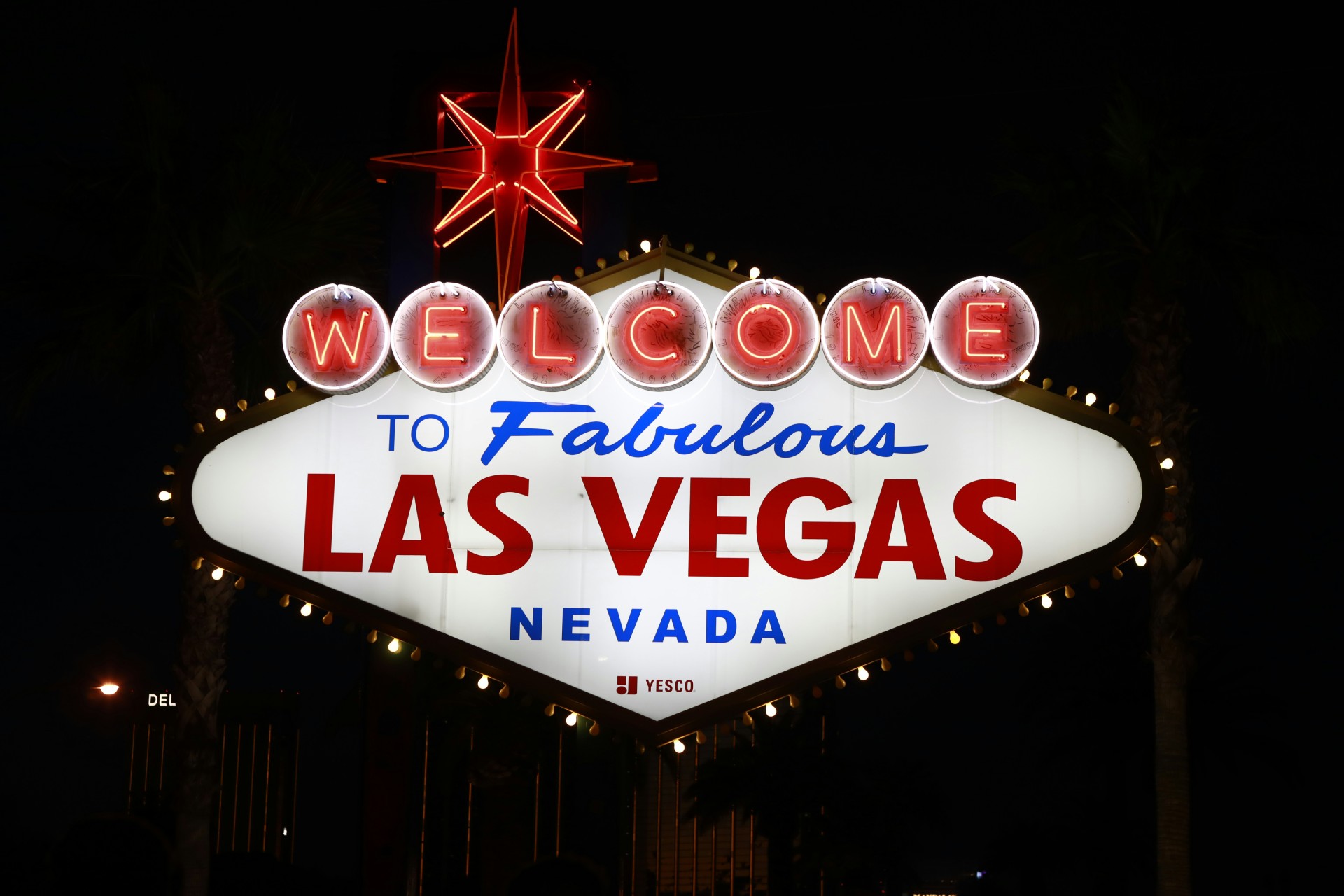 Las Vegas welcome sign