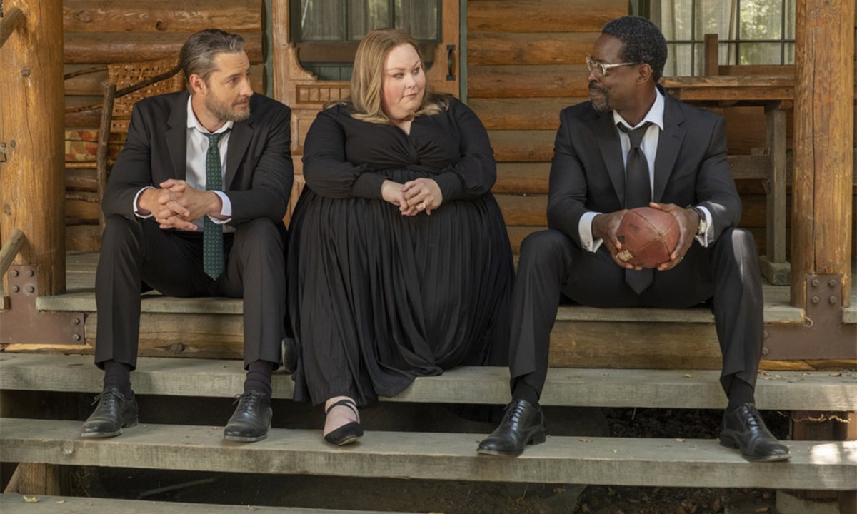 hulu adding nfl drama dan fogelman this is us