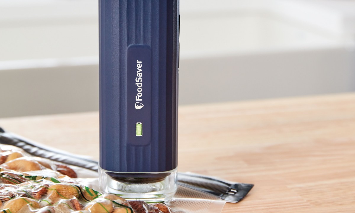 FoodSaver Handheld Plus vacuum sealer up close and personal