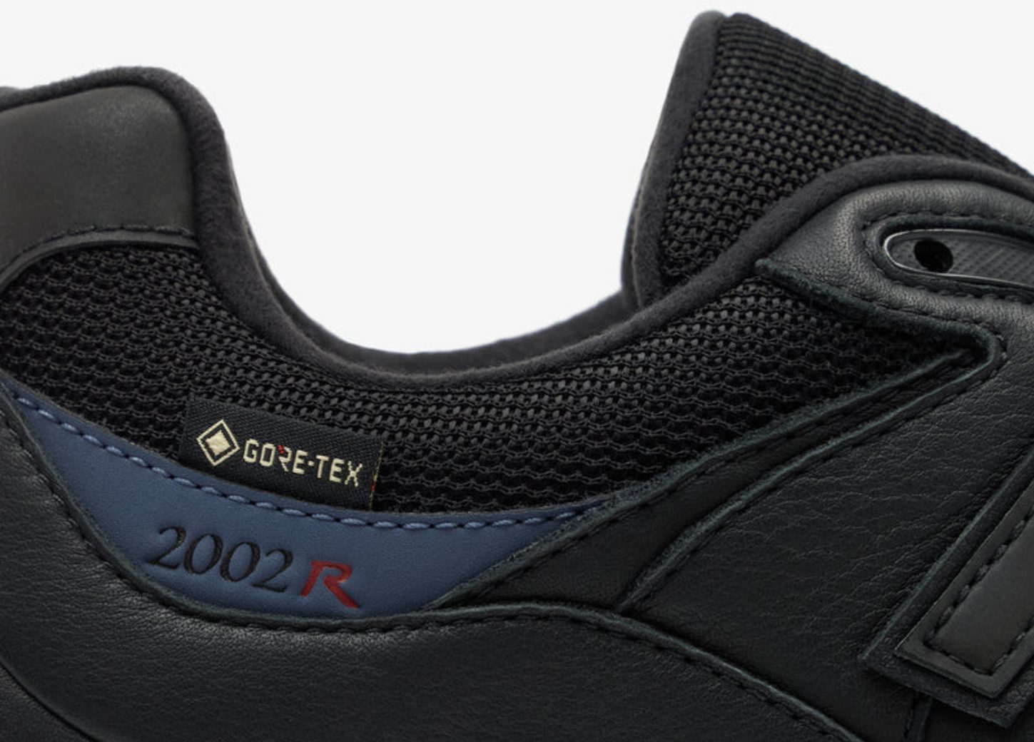 ★New Balance x JJJJOUND★2002R LEATHER GORE-TEX★追跡可 JJJJound Is Bringing Gore-Tex and Leather to This Black New