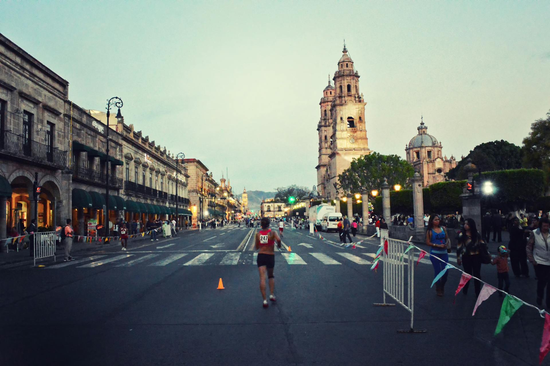 man running marathon