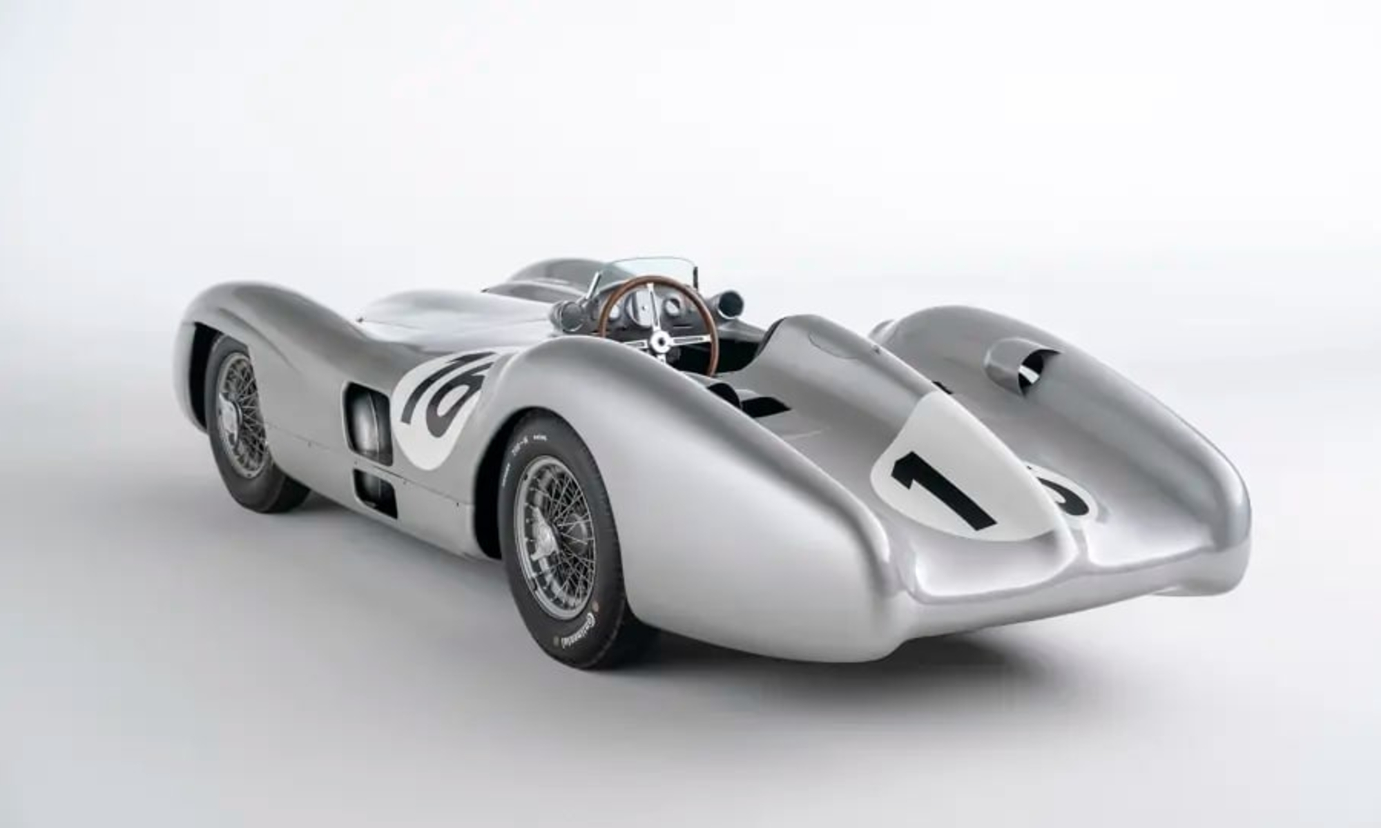 1954 Mercedes-Benz W 196 R Stromlinienwagen left rear three-quarter view.