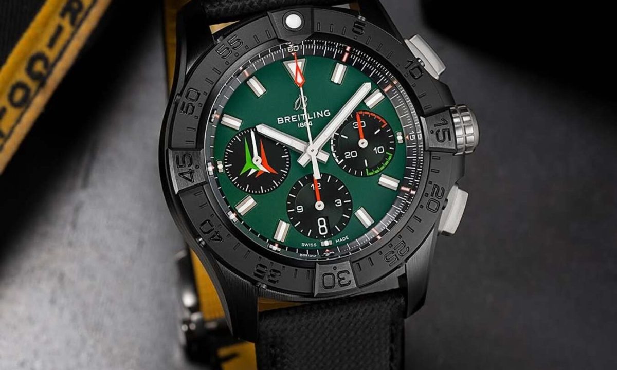 Breitling Avenger B01 Chronograph 42 Frecce Tricolor