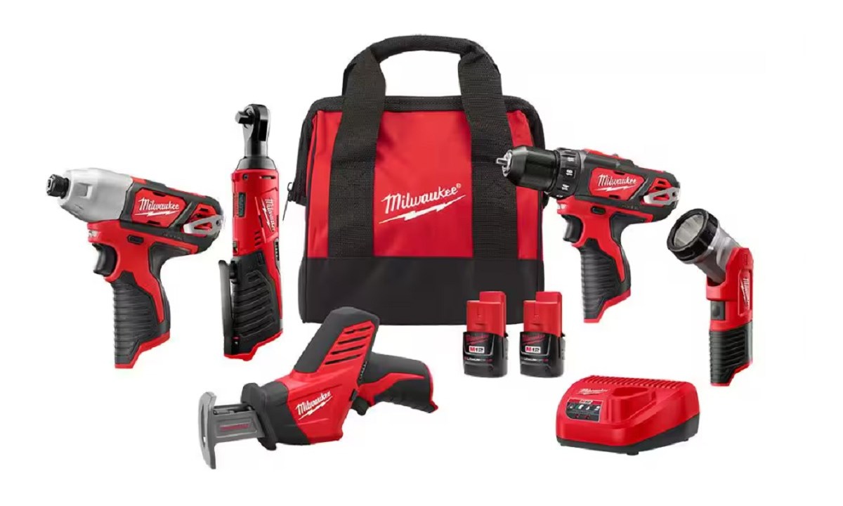 The contents of the Milwaukee M12 12V Lithium-Ion Cordless Combo Kit.