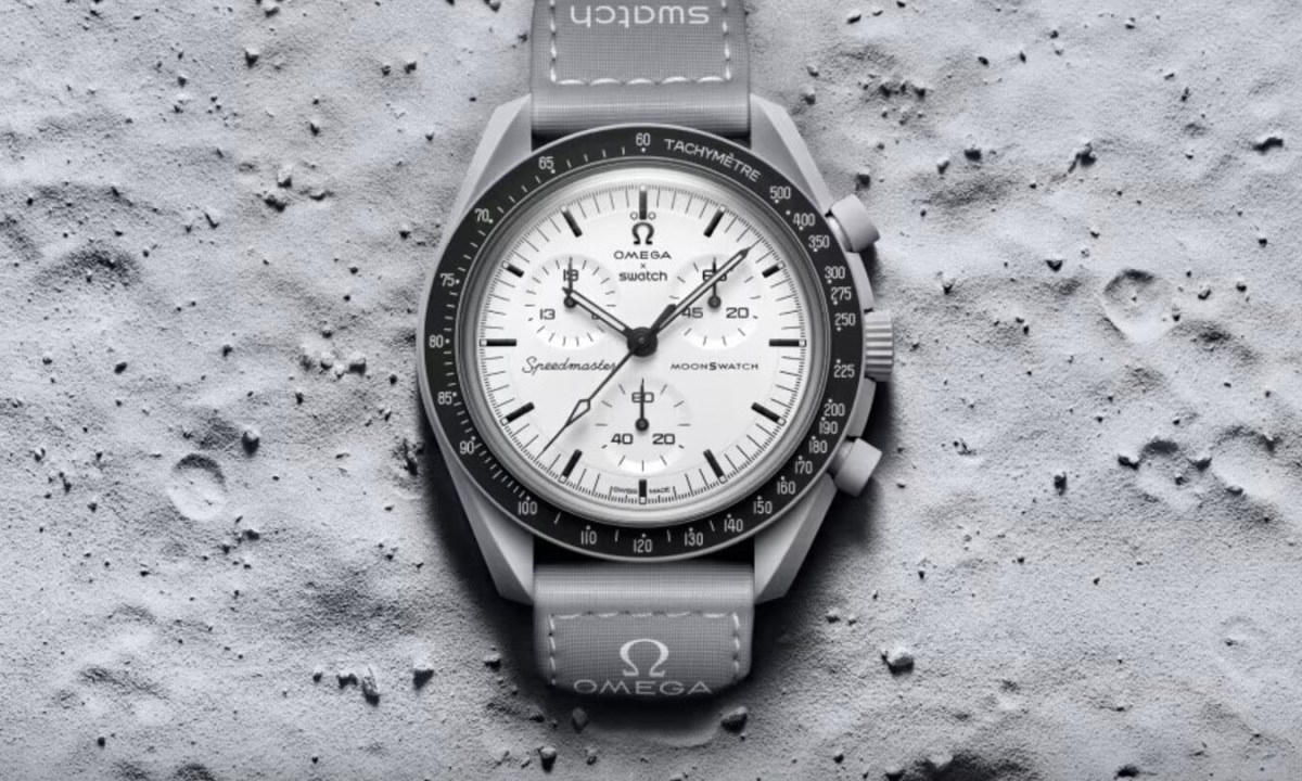 Omega x Swatch Moonswatch 1965