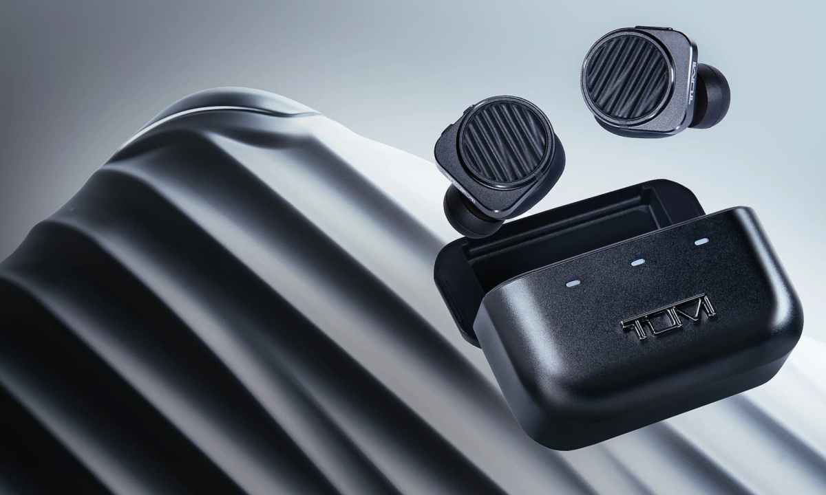 TUMI and Master & Dynamic earphones
