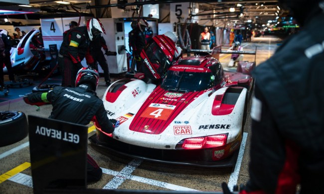 24h Le Mans Pascal Wehrlein in the 963.