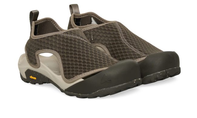 grey arpy sneaker from roa