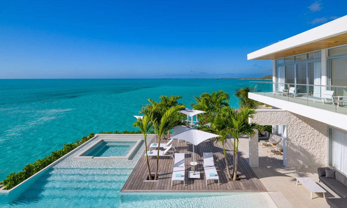 Wymara Resort + Villas