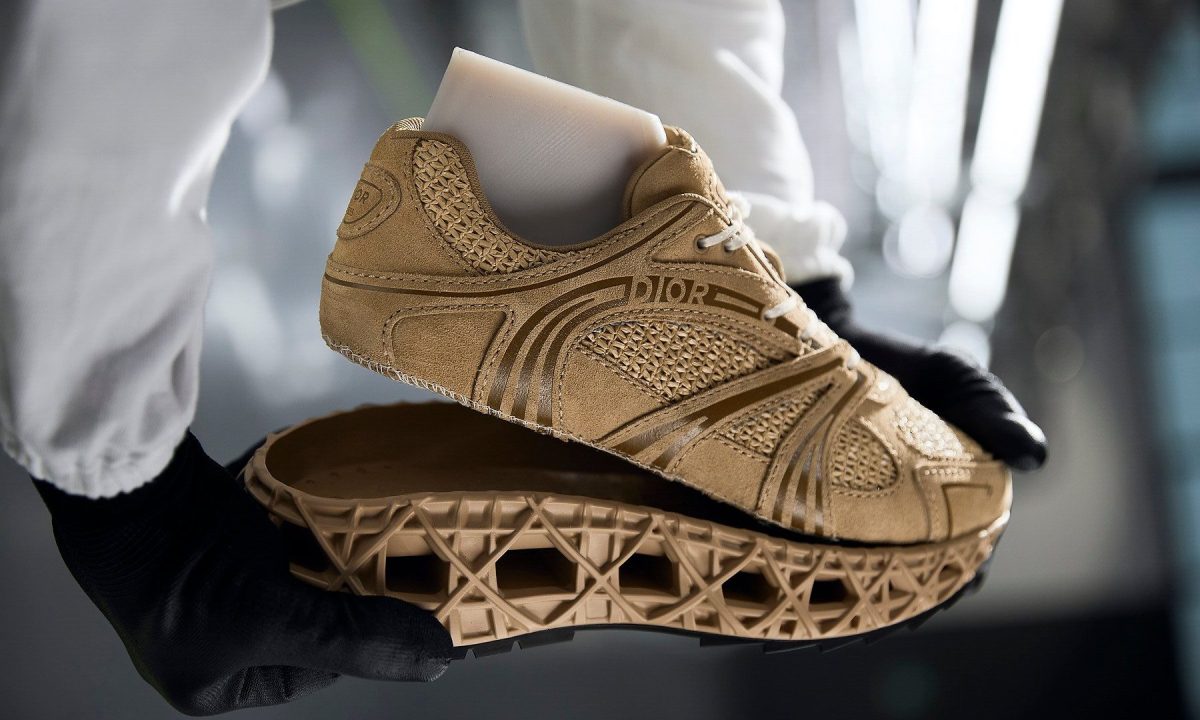 dior worker constructing new shoe