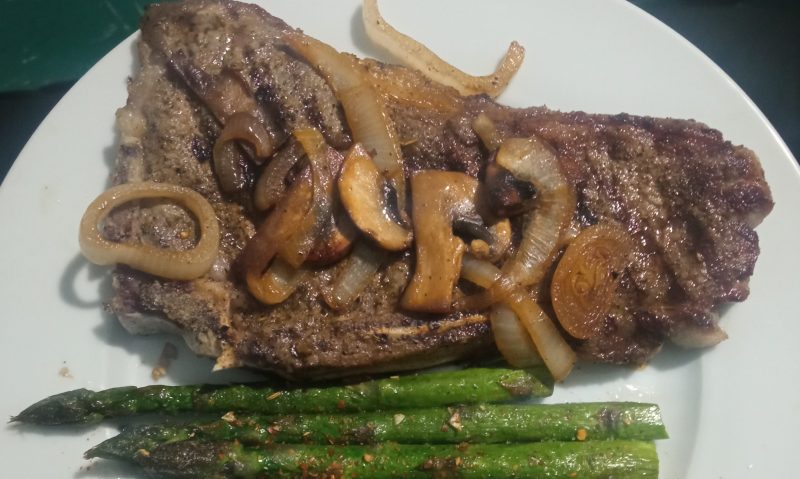 steak with asparagus